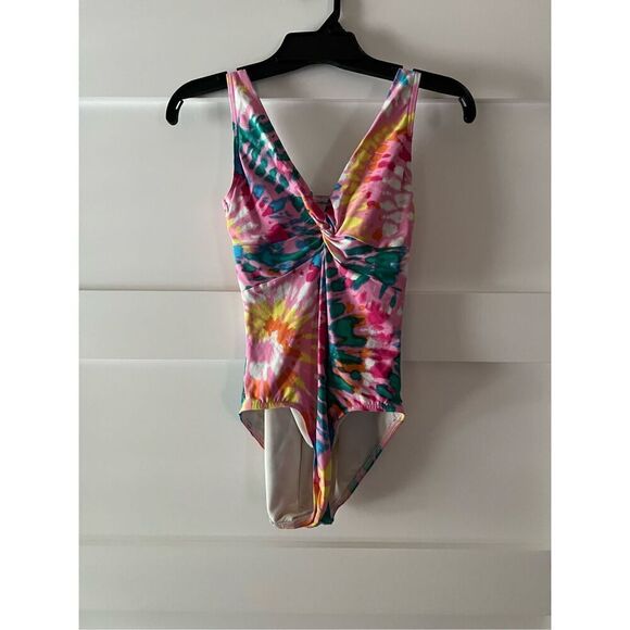 New Lands End tie dye pink and rainbow color twist front One Piece Swimsuit size - Picture 1 of 6